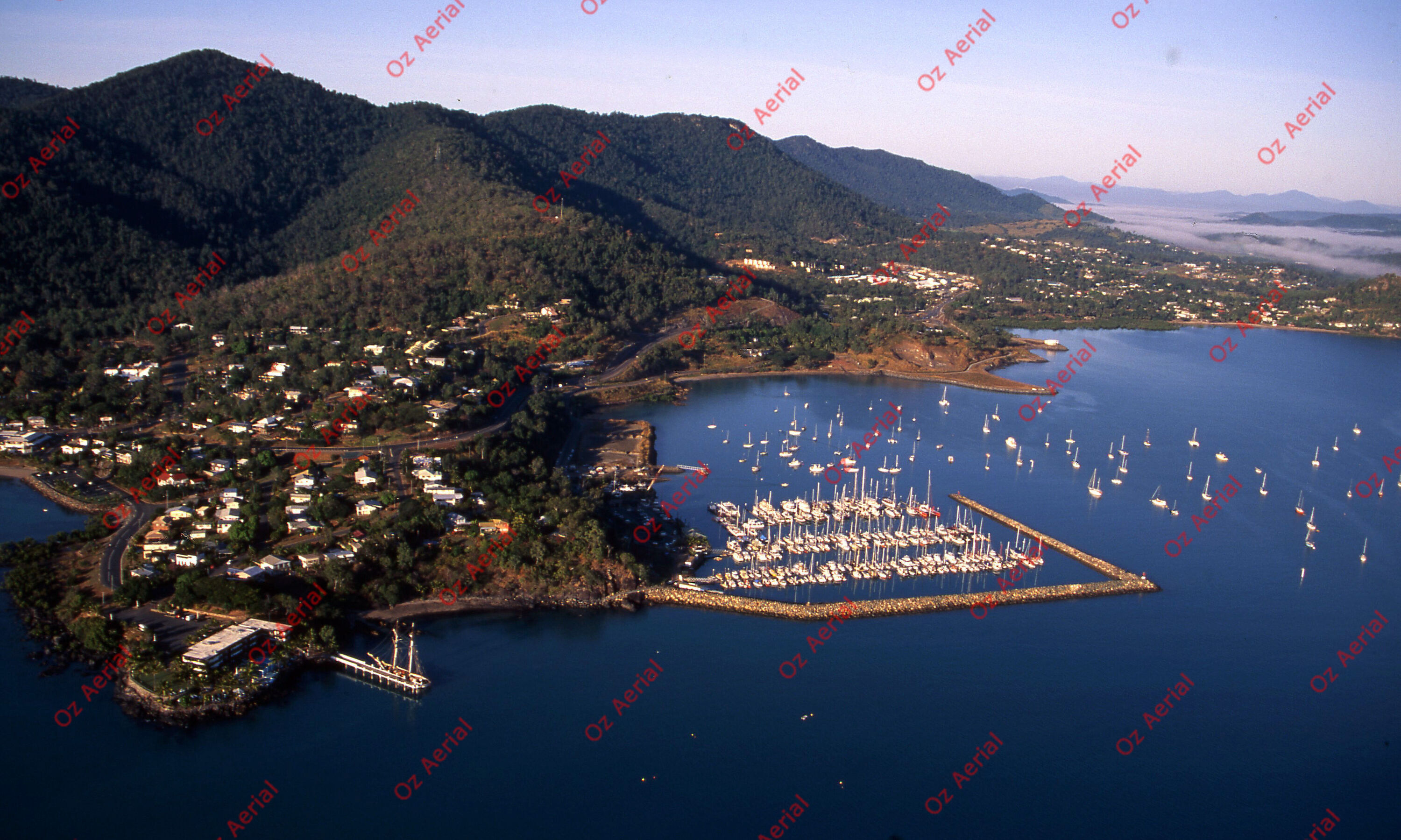 Airlie Beach&nbsp;&nbsp;–&nbsp;&nbsp;6094b707df315_a03.jpg