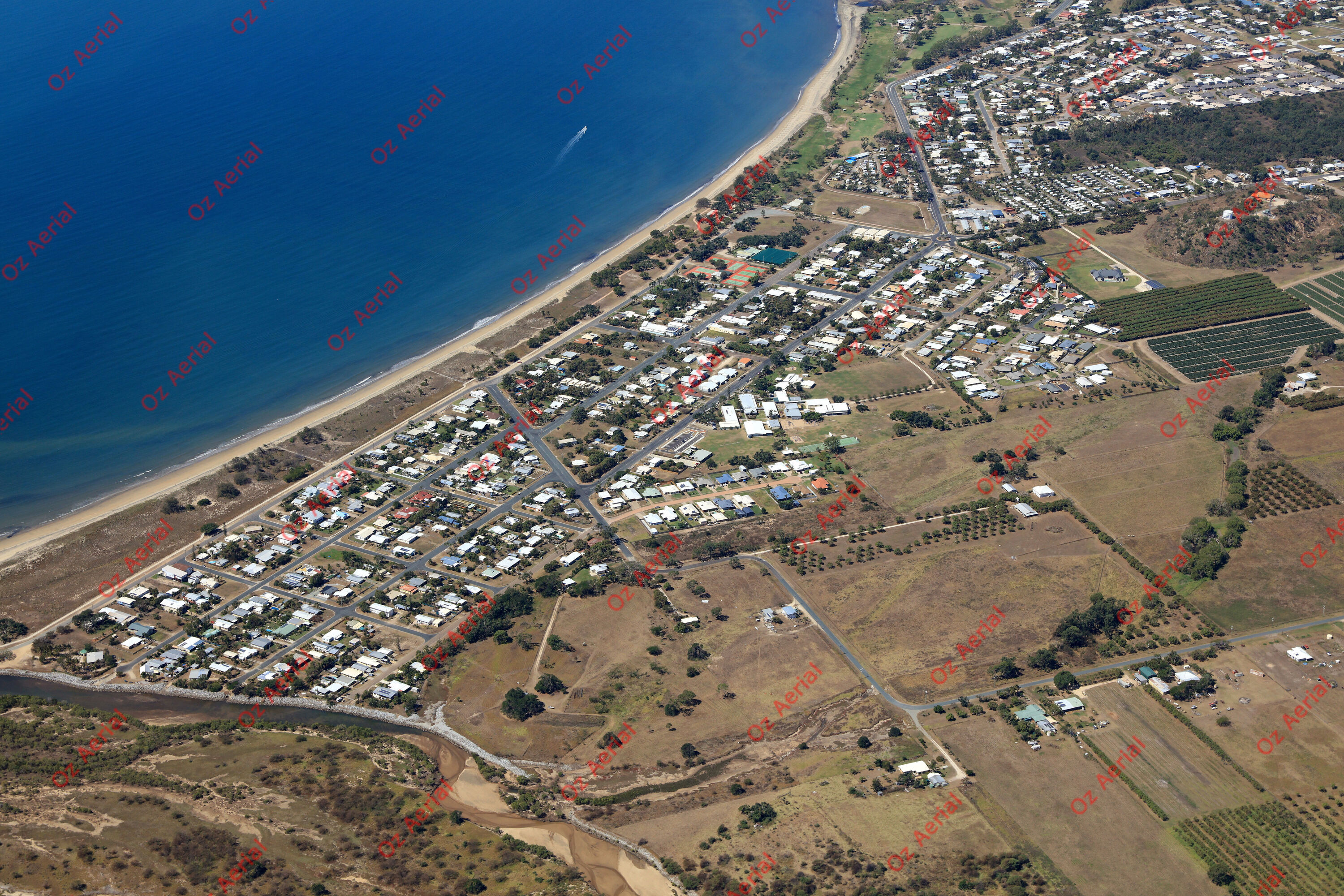Queens Beach&nbsp;&nbsp;–&nbsp;&nbsp;IMGL7360.JPG