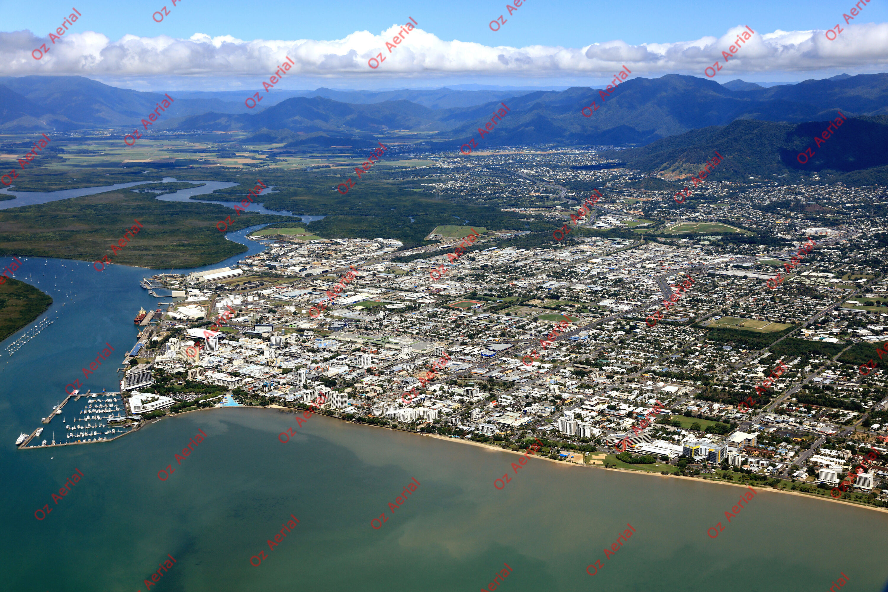 Cairns&nbsp;&nbsp;–&nbsp;&nbsp;IMGL2681.JPG