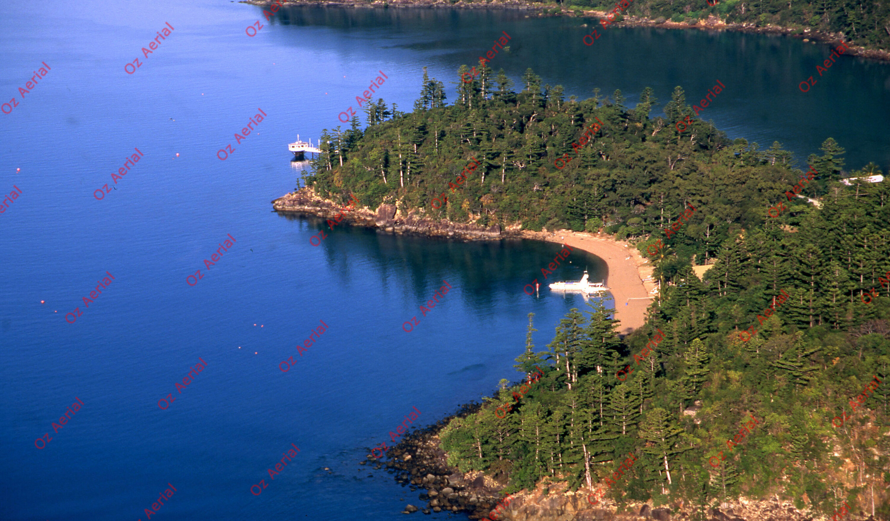 Islands in the Sun&nbsp;&nbsp;–&nbsp;&nbsp;6095df3c1b9c3_g89.jpg