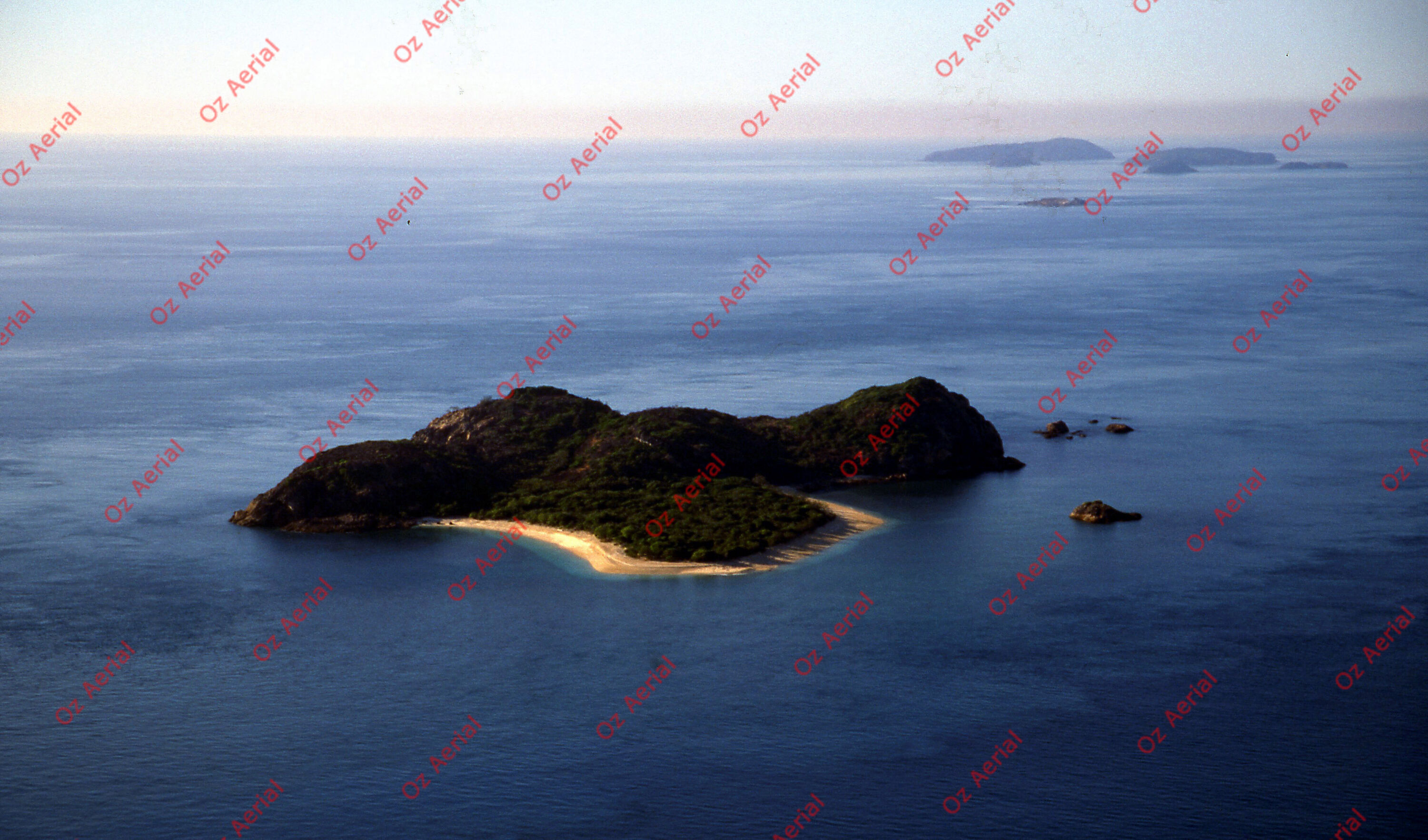 Islands in the Sun&nbsp;&nbsp;–&nbsp;&nbsp;6095df1457333_g50.jpg